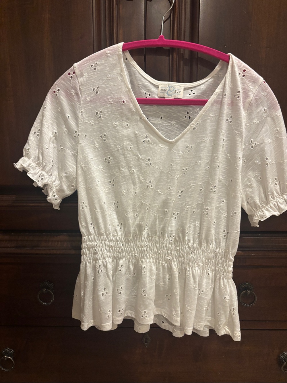 Jun & Ivy White Eyelet V-Neck Smocked Peplum Blouse